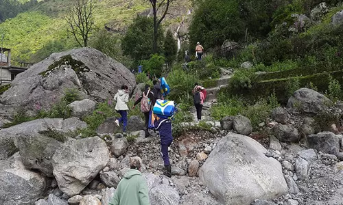 उत्तरी सिक्किम में Landslide से तीन लोगों की मौत, तलाशी अभियान जारी उत्तरी सिक्किम में Landslide से तीन लोगों की मौत, तलाशी अभियान जारी