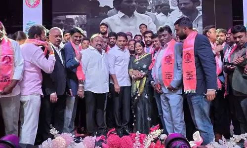 KTR ने तेलंगाना के प्रति बीआरएस की प्रतिबद्धता की पुष्टि की KTR ने तेलंगाना के प्रति बीआरएस की प्रतिबद्धता की पुष्टि की