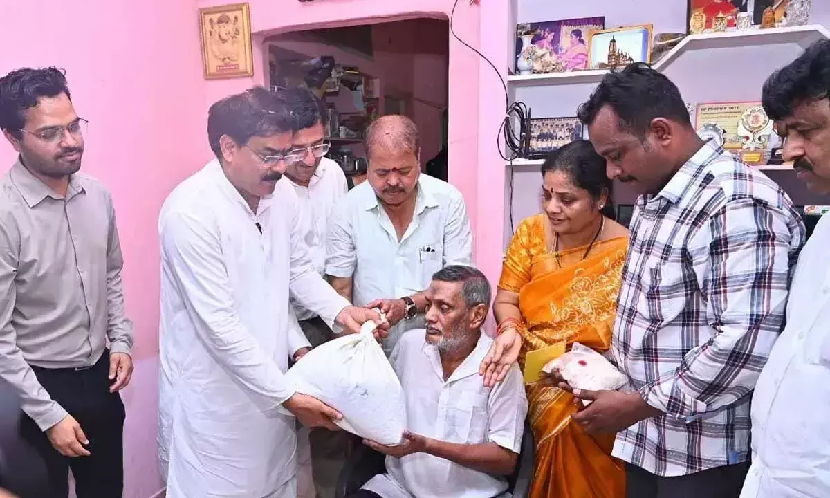 Andhra: राशन वितरण कार्यक्रम का उद्घाटन Andhra: राशन वितरण कार्यक्रम का उद्घाटन