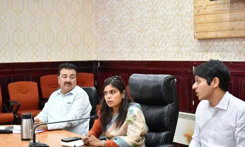 Jammu: बैठक में ग्रामीण विकास योजनाओं, परियोजनाओं की समीक्षा की