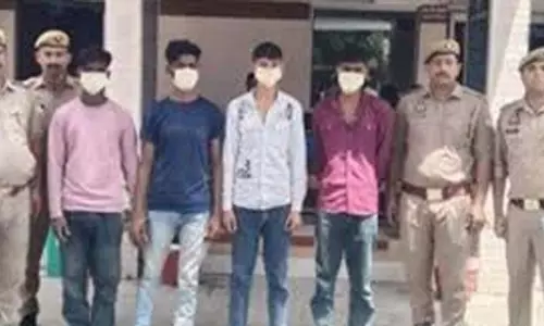 Fake पुलिस, 50 हजार की ठगी Fake पुलिस, 50 हजार की ठगी