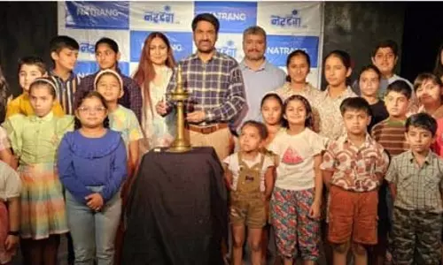 Jammu: बलवंत ठाकुर ने बच्चों के लिए ग्रीष्मकालीन थियेटर शिविर का उद्घाटन किया Jammu: बलवंत ठाकुर ने बच्चों के लिए ग्रीष्मकालीन थियेटर शिविर का उद्घाटन किया