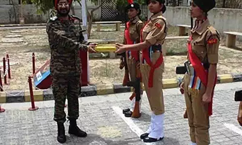 NCC की छात्रा कैडेटों और विशेषज्ञों ने युवाओं को तंबाकू सेवन बंद करने के लिए प्रेरित किया
