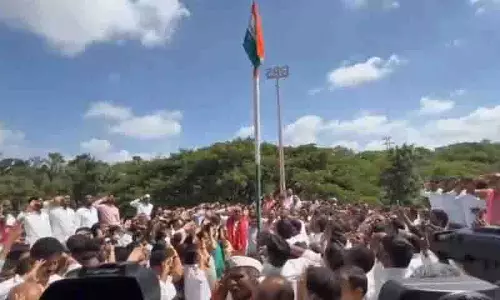 BRS ने देशभक्ति के उत्साह के साथ मनाया तेलंगाना स्थापना दिवस BRS ने देशभक्ति के उत्साह के साथ मनाया तेलंगाना स्थापना दिवस
