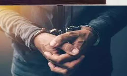 Delhi में गांजा तस्करी का भंडाफोड़, नेपाल-बिहार से सप्लाई, तीन गिरफ्तार Delhi में गांजा तस्करी का भंडाफोड़, नेपाल-बिहार से सप्लाई, तीन गिरफ्तार