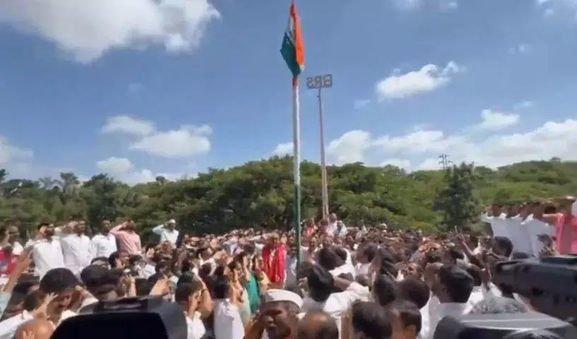 BRS ने देशभक्ति के उत्साह के साथ मनाया तेलंगाना स्थापना दिवस BRS ने देशभक्ति के उत्साह के साथ मनाया तेलंगाना स्थापना दिवस