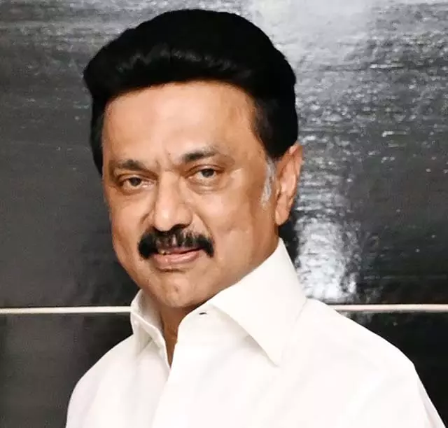 Tamil Nadu : यौन उत्पीड़न मामला सुलझने पर मुख्यमंत्री, नेताओं ने किया स्वागत Tamil Nadu : यौन उत्पीड़न मामला सुलझने पर मुख्यमंत्री, नेताओं ने किया स्वागत