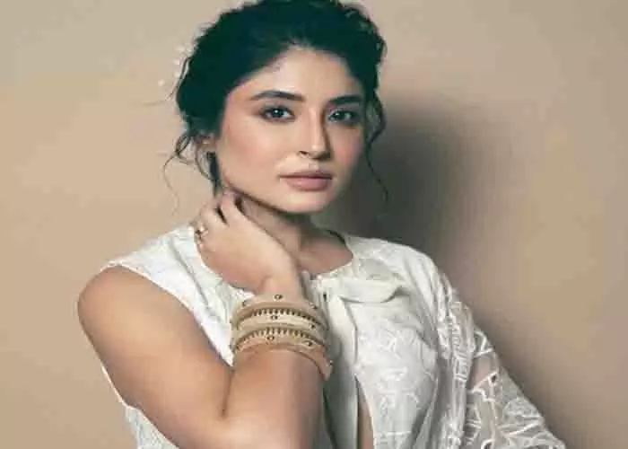 कृतिका कामरा ने Delhi में अनुषा रिजवी की ड्रामा की शूटिंग पूरी की कृतिका कामरा ने Delhi में अनुषा रिजवी की ड्रामा की शूटिंग पूरी की