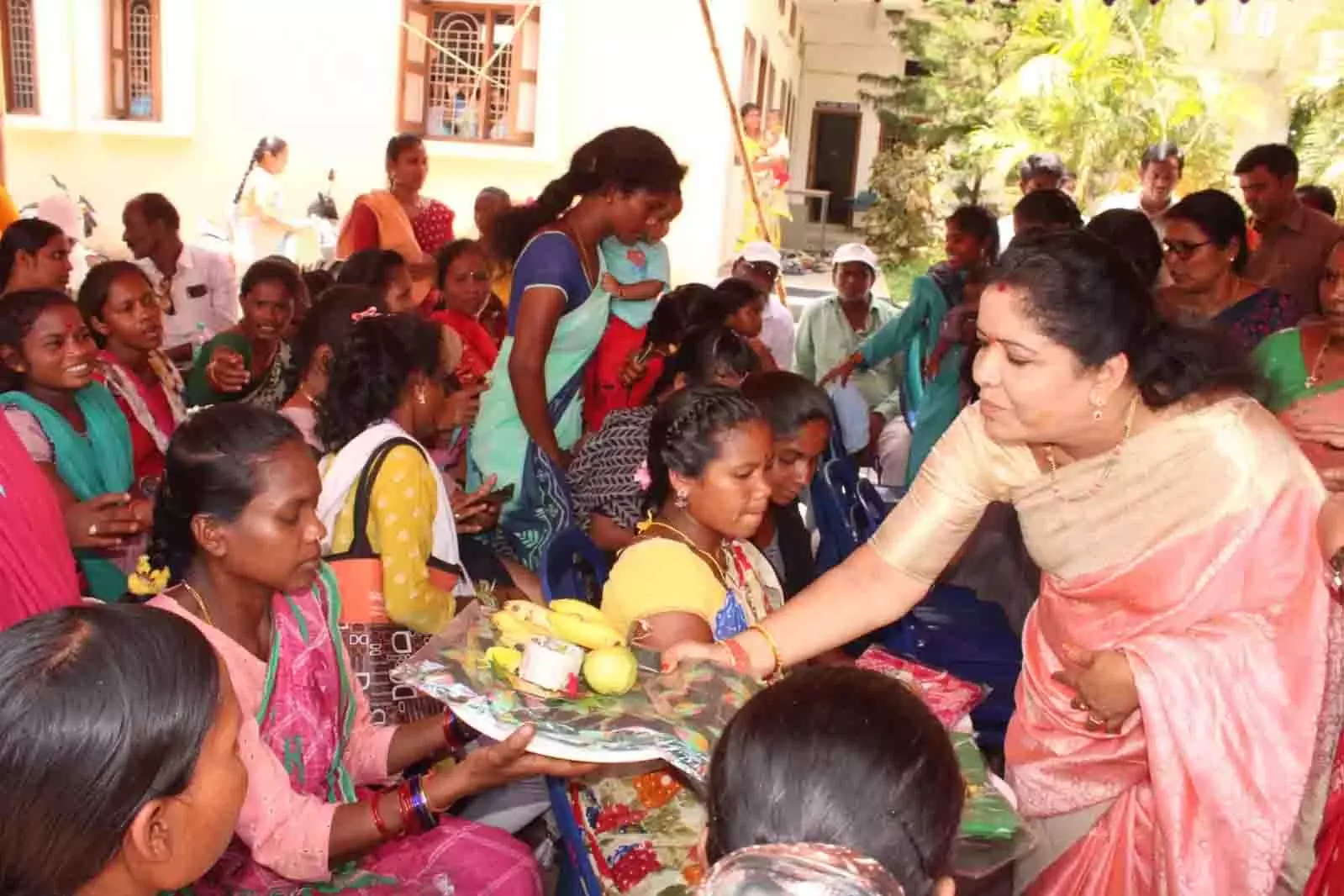 AP: जनजातीय क्षेत्रों में कुपोषण से निपटने के लिए पायलट परियोजना शुरू की AP: जनजातीय क्षेत्रों में कुपोषण से निपटने के लिए पायलट परियोजना शुरू की