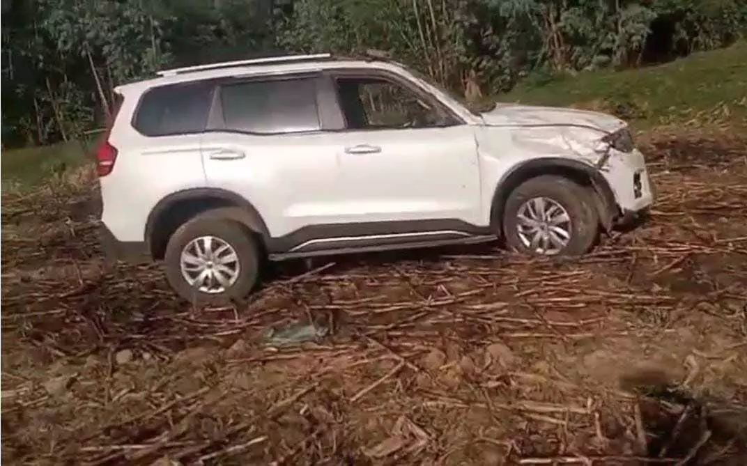 MLA नीलकंठ टेकाम ने मृतक ड्राइवर के परिजन को आर्थिक मदद देने की घोषणा की MLA नीलकंठ टेकाम ने मृतक ड्राइवर के परिजन को आर्थिक मदद देने की घोषणा की