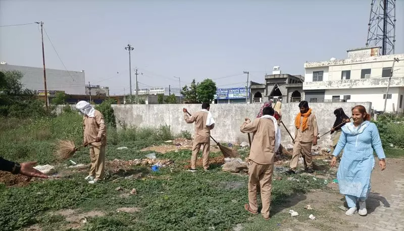 Haryana : नगर निगम ने कचरे को अलग करने की प्रक्रिया तेज की Haryana : नगर निगम ने कचरे को अलग करने की प्रक्रिया तेज की