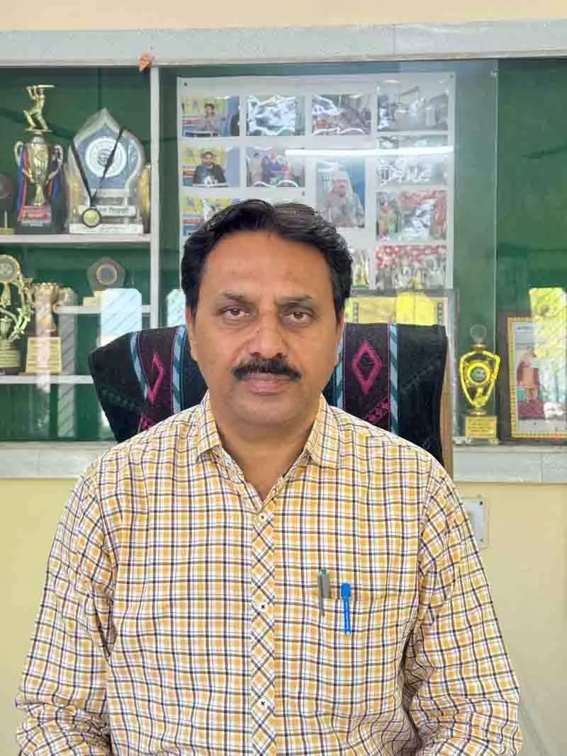 Ludhiana: प्रिंसिपल ने शिक्षा सुधार में लोगों की भूमिका पर जोर दिया Ludhiana: प्रिंसिपल ने शिक्षा सुधार में लोगों की भूमिका पर जोर दिया