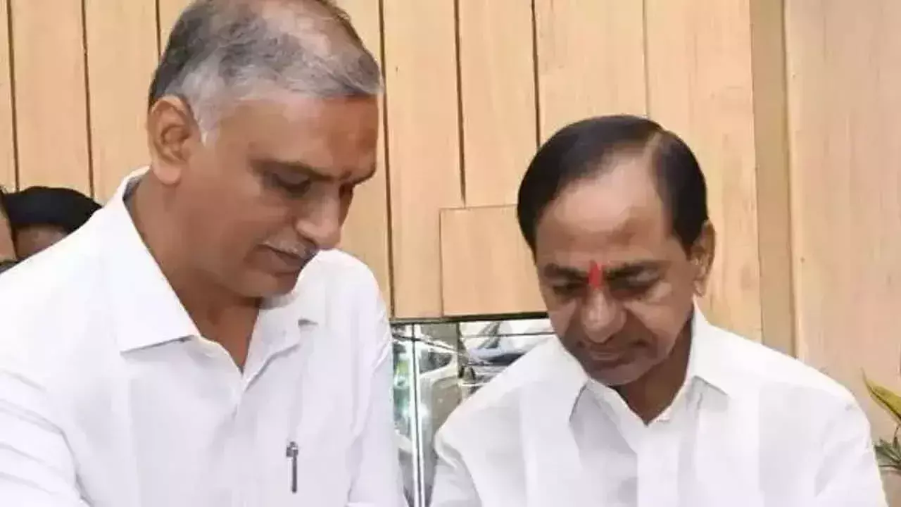 Telangana: घोष पैनल ने केसीआर को 11 जून को पेश होने के लिए हरी झंडी दी Telangana: घोष पैनल ने केसीआर को 11 जून को पेश होने के लिए हरी झंडी दी