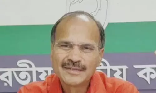 संविधान बोलने की आजादी देता है, शर्मिष्ठा मामले में बोले अधीर रंजन चौधरी संविधान बोलने की आजादी देता है, शर्मिष्ठा मामले में बोले अधीर रंजन चौधरी