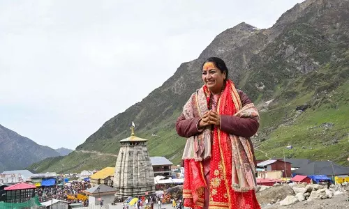 CM Rekha ने केदारनाथ, बद्रीनाथ मंदिरों में आशीर्वाद लिया CM Rekha ने केदारनाथ, बद्रीनाथ मंदिरों में आशीर्वाद लिया