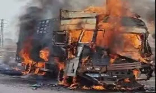Haryana:  शराब से भरे ट्रक में लगी आग,जिंदा जला ड्राइवर