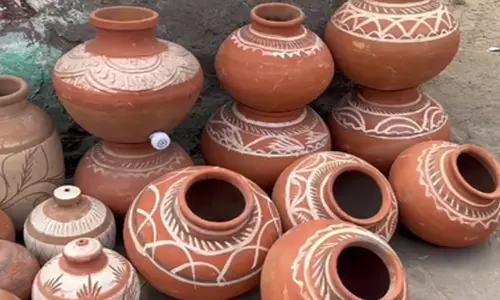 गर्मियों में अमृत है घड़े का पानी, मिलते हैं कई फायदे