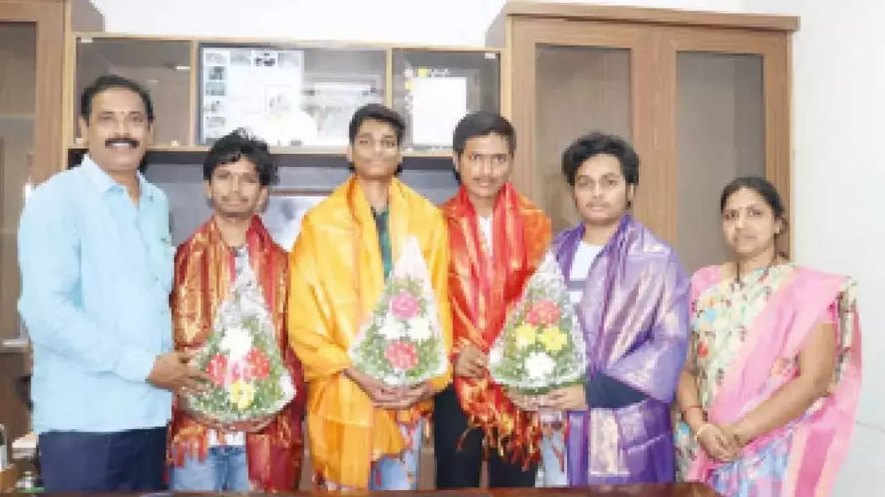 Telangana: जेईई एडवांस में काकतीय छात्रों का जलवा Telangana: जेईई एडवांस में काकतीय छात्रों का जलवा