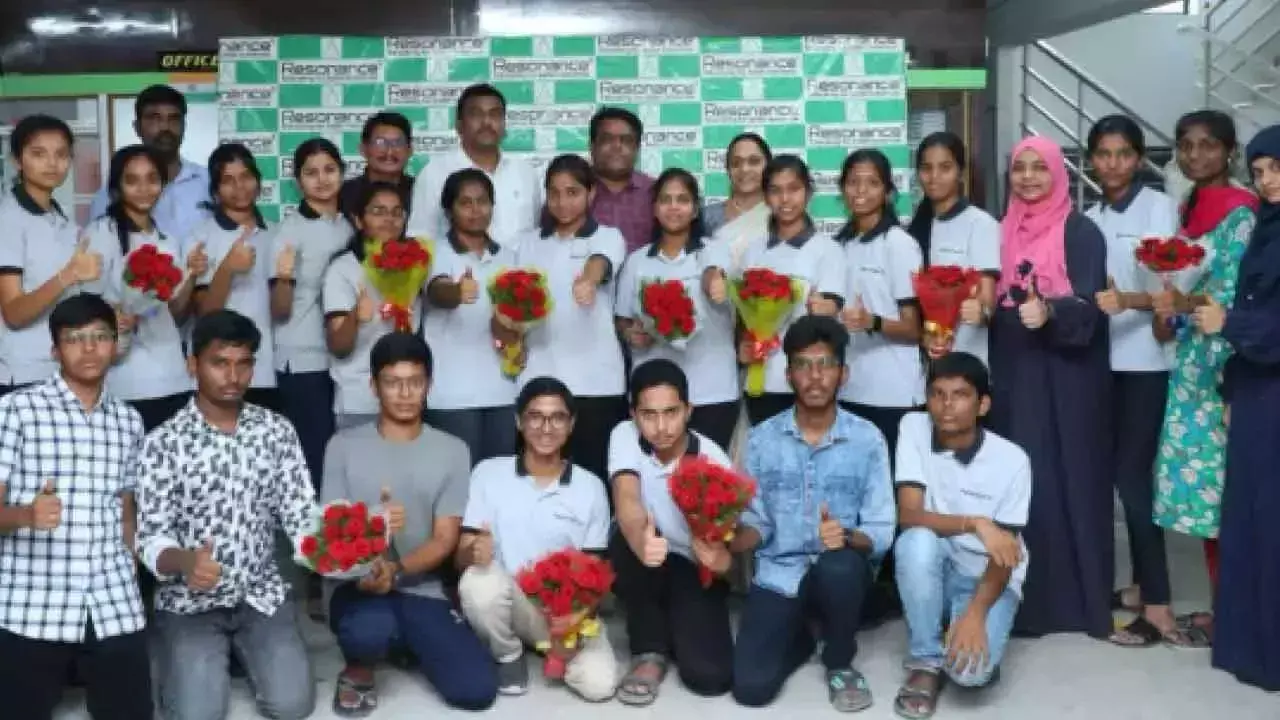 Telangana: रेजोनेंस के छात्रों ने जेईई एडवांस में उत्कृष्ट प्रदर्शन किया Telangana: रेजोनेंस के छात्रों ने जेईई एडवांस में उत्कृष्ट प्रदर्शन किया