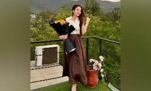 TikTok स्टार सना यूसुफ की गोली मारकर हत्या TikTok स्टार सना यूसुफ की गोली मारकर हत्या