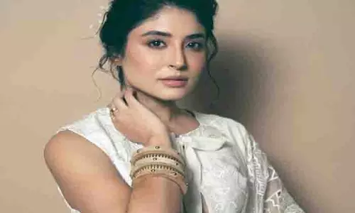 कृतिका कामरा ने Delhi में अनुषा रिजवी की ड्रामा की शूटिंग पूरी की कृतिका कामरा ने Delhi में अनुषा रिजवी की ड्रामा की शूटिंग पूरी की