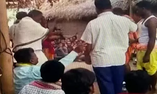 Odisha: नबरंगपुर में राम भक्तों का आरोप, बाली यात्रा प्रसाद में हमें जहर मिलाकर परोसा गया Odisha: नबरंगपुर में राम भक्तों का आरोप, बाली यात्रा प्रसाद में हमें जहर मिलाकर परोसा गया