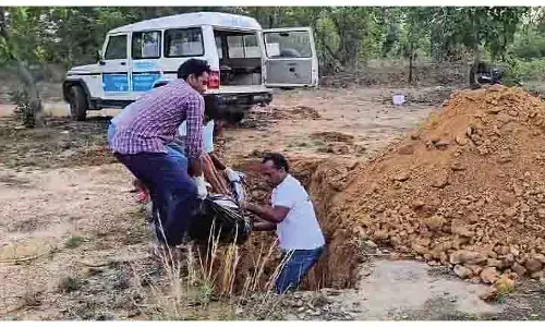 Odisha: अंतरजातीय विवाह को लेकर भाई ने की हत्या, परिजनों ने अंतिम संस्कार से किया इनकार