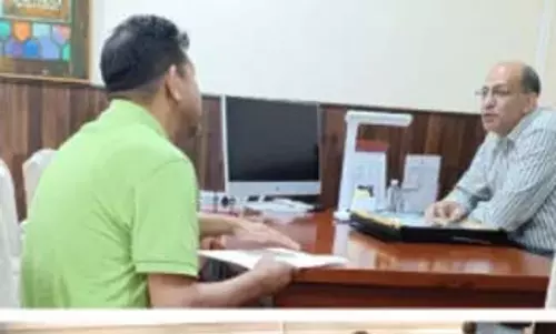 ठेकेदारों ने भुगतान में देरी और सामग्री की कमी की चिंता जताई