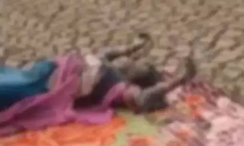 झोपड़ी से गायब महिला की लाश नदी में मिली, पति से हो रही पूछताछ