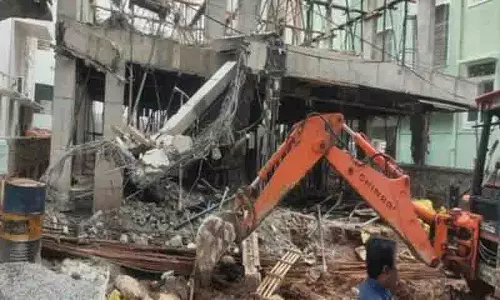 Hyderabad: नागरिकों ने प्रजावाणी में नाला अतिक्रमण की शिकायत की