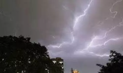 Patna: भीषण आंधी-तूफान ने मचाई तबाही, सात जनों की जान गई Patna: भीषण आंधी-तूफान ने मचाई तबाही, सात जनों की जान गई