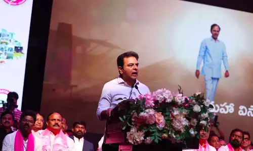 BRS अमेरिका में तेलुगु छात्रों के लिए कानूनी सेल शुरू करेगा: KTR