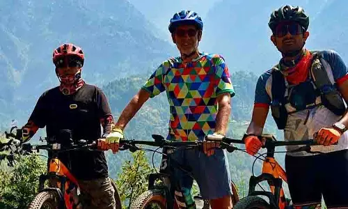 पैडल और शांति,  कैसे Dharamsala बना वैश्विक साइकिलिंग का स्वर्ग