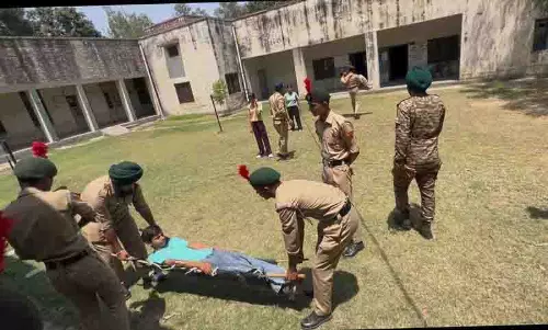 NCC कैडेट्स ने राजकीय ITI मेहर चंद में मॉक ड्रिल का आयोजन किया