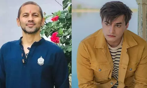विभु के राघवे के अंतिम संस्कार में Mohsin Khan की आंखों में आंसू; इंडस्ट्री के दोस्त श्रद्धांजलि देने के लिए शामिल हुए” विभु के राघवे के अंतिम संस्कार में Mohsin Khan की आंखों में आंसू; इंडस्ट्री के दोस्त श्रद्धांजलि देने के लिए शामिल हुए”