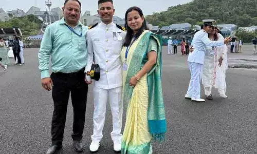 Chandigarh के लड़के ने परीक्षा पास की, नौसेना में कमीशन मिला Chandigarh के लड़के ने परीक्षा पास की, नौसेना में कमीशन मिला