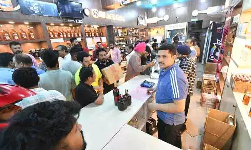 Chandigarh में नौ शराब की दुकानों के लिए कोई खरीदार नहीं