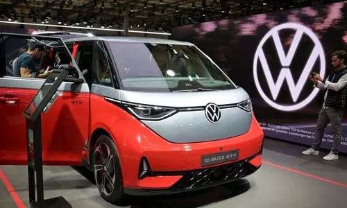 Volkswagen छंटनी योजना आगे बढ़ी: 35,000 नौकरियों में कटौती के लिए 20,000 कर्मचारी समय से पहले बाहर निकलने पर सहमत