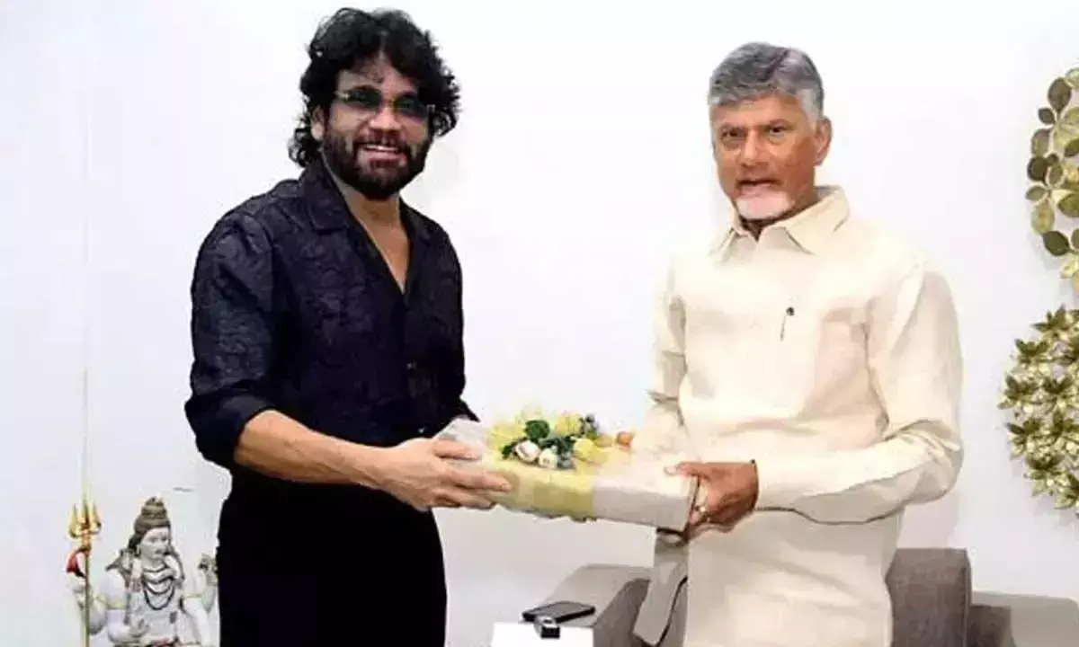 Andhra: अक्किनेनी नागार्जुन ने बेटे अखिल की शादी में सीएम चंद्रबाबू को आमंत्रित किया