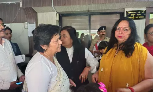 शिकायत के बाद भी कार्यवाही नहीं, SSP कार्यालय पहुंची पीड़िता शारदा त्यागी शिकायत के बाद भी कार्यवाही नहीं, SSP कार्यालय पहुंची पीड़िता शारदा त्यागी