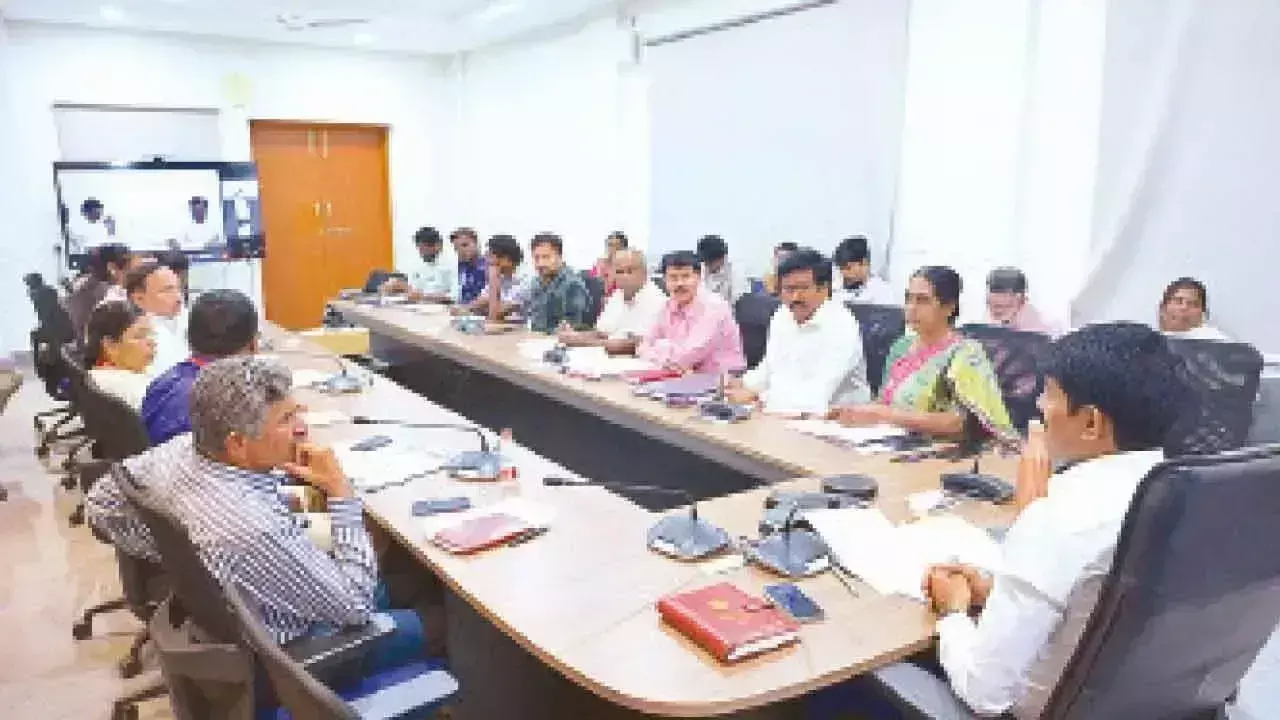 Telangana: रंगारेड्डी का लक्ष्य 16 हजार से अधिक इंदिराम्मा घरों का निर्माण समय पर पूरा करना है