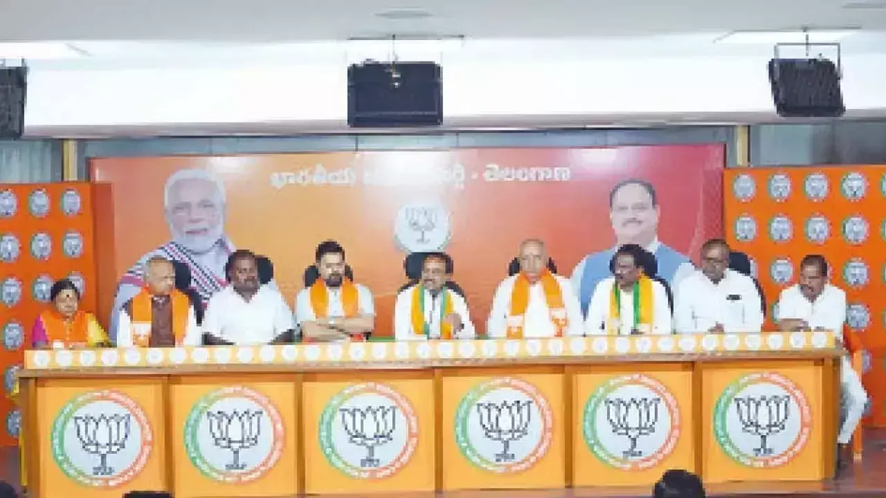 Telangana: एटाला शहर में जन शिकायत प्रकोष्ठ खोला गया Telangana: एटाला शहर में जन शिकायत प्रकोष्ठ खोला गया