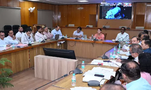 Jaipur: उपमुख्यमंत्री ने मानसून की तैयारियों की समीक्षा की Jaipur: उपमुख्यमंत्री ने मानसून की तैयारियों की समीक्षा की