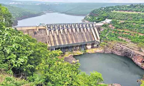 केबलवे में तकनीकी खराबी के कारण Srisailam परियोजना का सर्वेक्षण बाधित केबलवे में तकनीकी खराबी के कारण Srisailam परियोजना का सर्वेक्षण बाधित