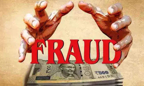 Hyderabad: शेयर बाजार में उच्च रिटर्न का वादा कर निवेशकों से 100 करोड़ रुपये की ठगी की Hyderabad: शेयर बाजार में उच्च रिटर्न का वादा कर निवेशकों से 100 करोड़ रुपये की ठगी की
