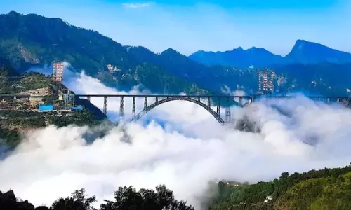 Chenab रेलवे ब्रिज: कुतुब मीनार से 5 गुना ऊंचा, भूकंप-प्रूफ और ट्रेन चलाने योग्य