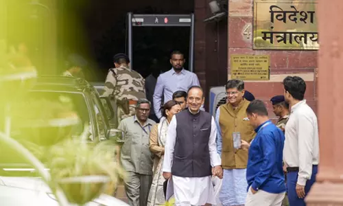ऑपरेशन Sindoor : 4 देशों के दौरे के बाद बहुदलीय प्रतिनिधिमंडल ने जयशंकर से की मुलाकात