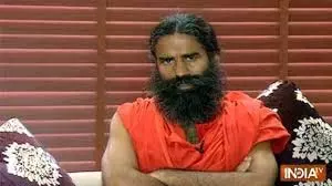 Health: बाबा रामदेव से जानिए स्वस्थ रहने के लिए योग और व्यायाम क्यों जरूरी है Health: बाबा रामदेव से जानिए स्वस्थ रहने के लिए योग और व्यायाम क्यों जरूरी है