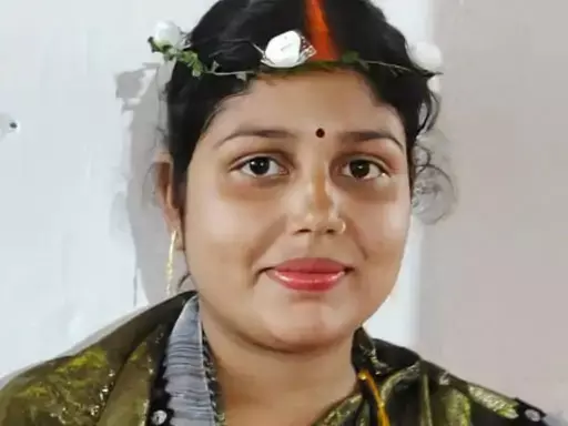 प्रसव के बाद महिला की बिगड़ी तबीयत, रेफर के दौरान मौत प्रसव के बाद महिला की बिगड़ी तबीयत, रेफर के दौरान मौत