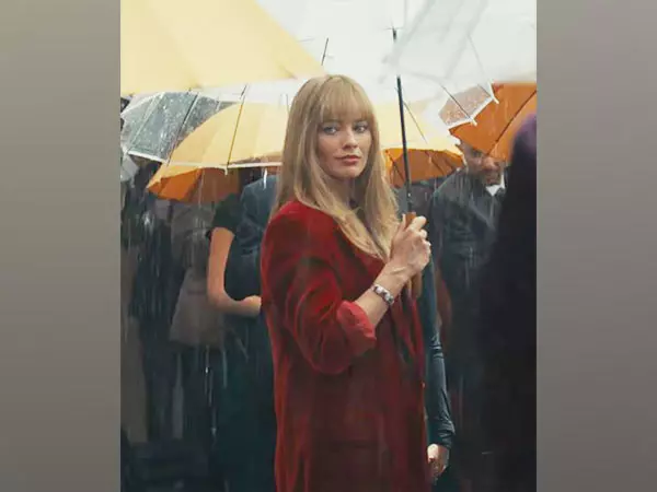 Margot Robbie और कॉलिन फैरेल अभिनीत ए बिग बोल्ड ब्यूटीफुल जर्नी का पहला ट्रेलर जारी Margot Robbie और कॉलिन फैरेल अभिनीत ए बिग बोल्ड ब्यूटीफुल जर्नी का पहला ट्रेलर जारी